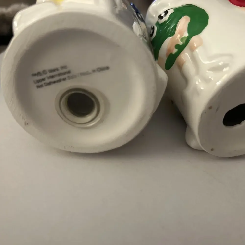 M&Ms Ceramic Salt & Pepper Shakers Red Yellow Green Mars Inc.